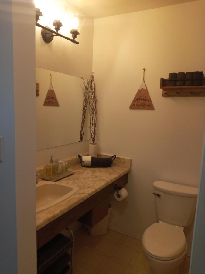 Village Center 2 Bedroom Condo Big White Ski Resort Exterior photo