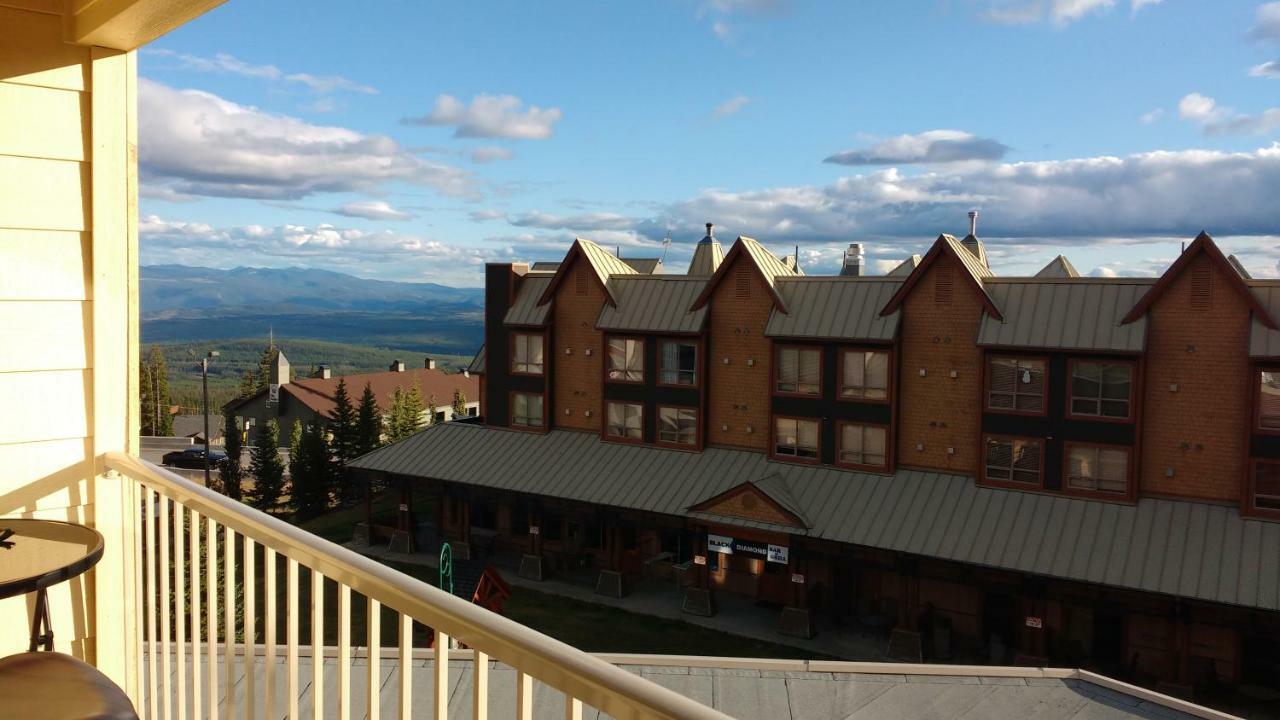 Village Center 2 Bedroom Condo Big White Ski Resort Exterior photo